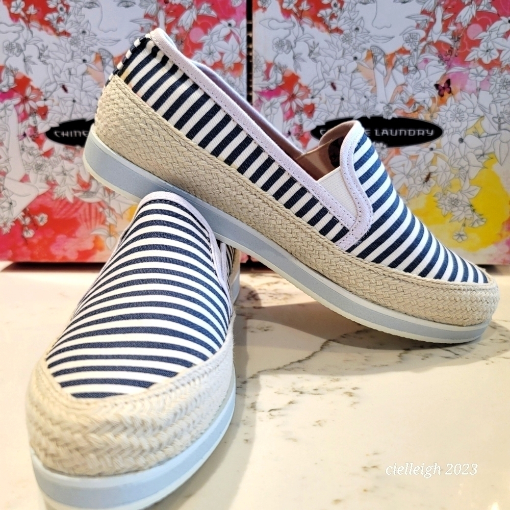 💥4 for $25💥 Chinese Laundry Espadrilles Yup Denim Stripe